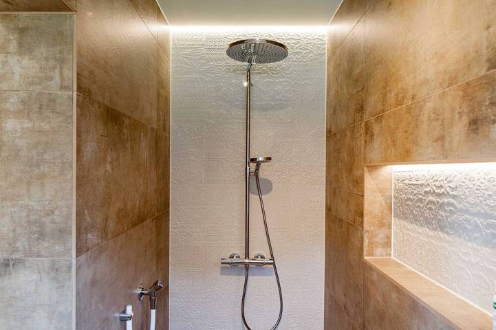 Chalet für 6 Personen, mit Whirlpool und Garten sowie Sauna und Balkon in Tannheimer Tal - 4