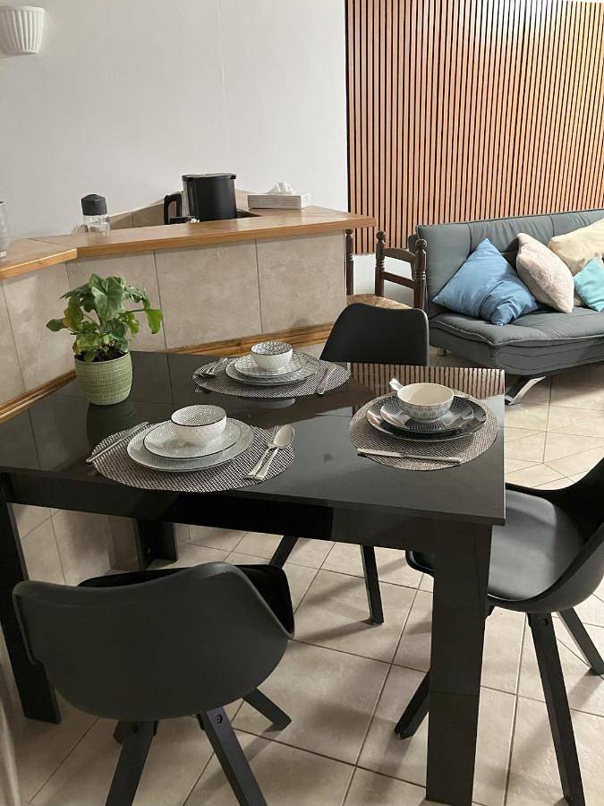 Ganze Wohnung, One-Bedroom Apartment in Weilerswist, Rheinland