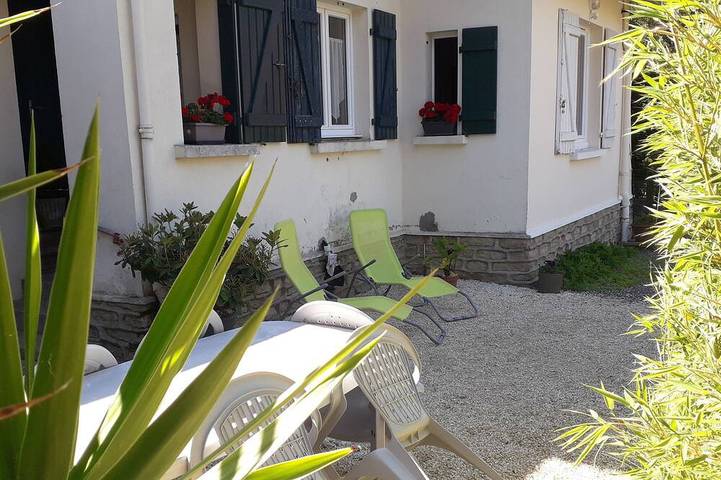 Gîte pour 5 personnes, avec terrasse à Yzosse