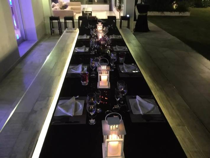 Chalet para 16 personas, con jardín y piscina en Elviria