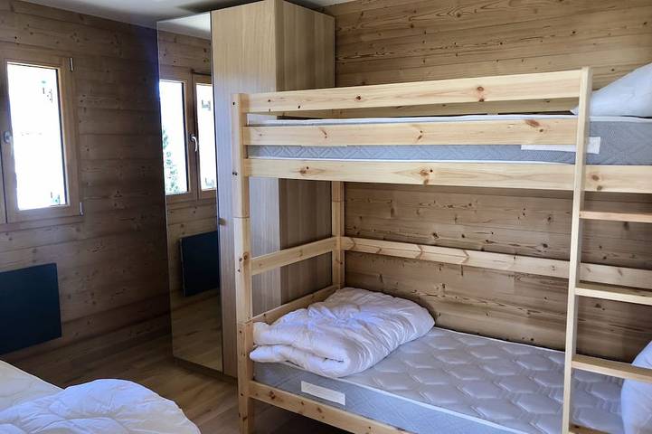 Gîte pour 9 personnes, avec terrasse dans Station de La Colmiane - 2