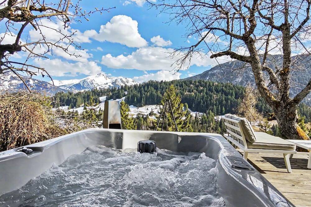 Gstaad - Chalet \"Paradise View\" in Rougemont, Pays-d'Enhaut Region