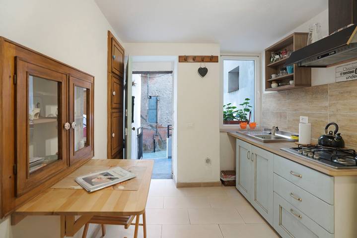 Vakantiehuis Hemingway's Shelter met Terras & Wifi in Pitelli, La Spezia