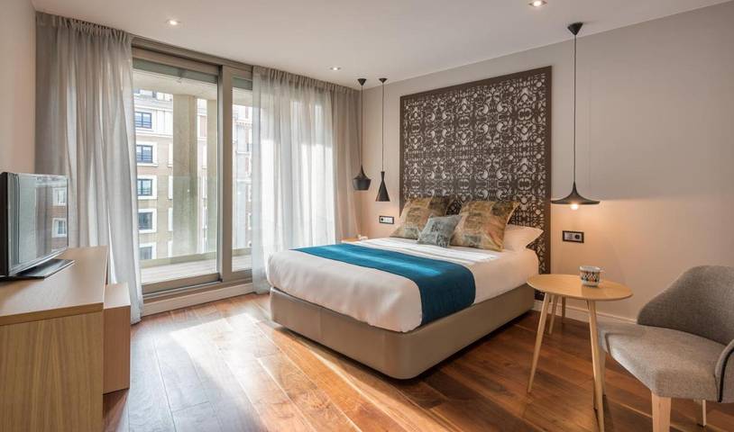 Apartahotel para 8 personas, con Terraza y Piscina en Centro (Madrid)