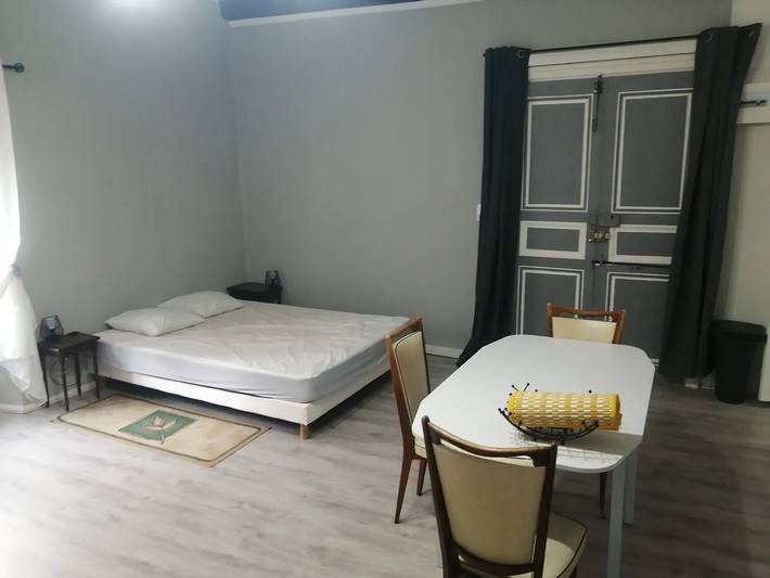 Studio pour 3 personnes, avec Jardin