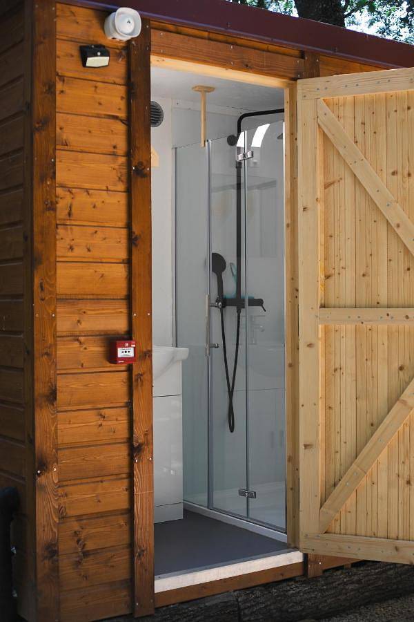 Cabane Froggyroom in Migné-Auxances, Vienne (France)