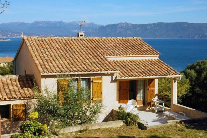 Gîte pour 7 personnes, avec vue ainsi que terrasse et piscine à Serra-di-Ferro - 3