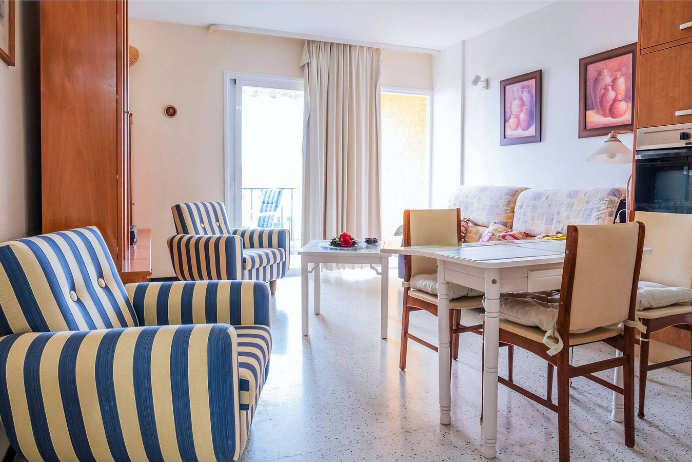 Entire apartment, Holiday apartment for 4 people with balcony in Porís de Abona, South Tenerife