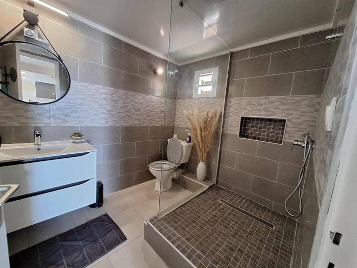 Gîte pour 4 personnes, avec vue et jardin à Sainte-Suzanne - 4