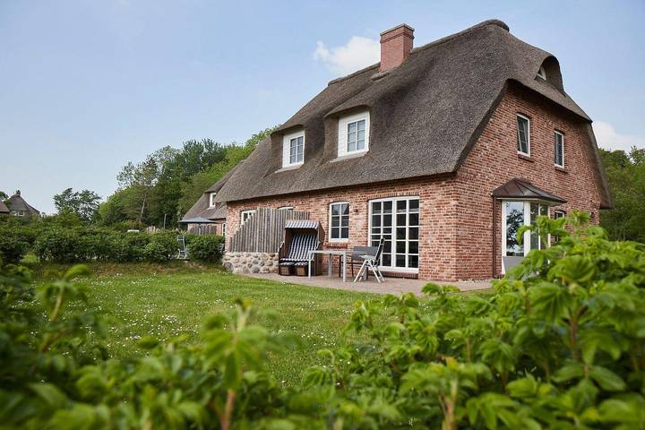 Ferienwohnung für 7 Personen, mit Terrasse und Garten in Tating - 3