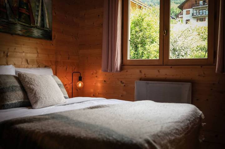 Gîte pour 9 personnes, avec terrasse et jardin à Dingy-Saint-Clair - 3