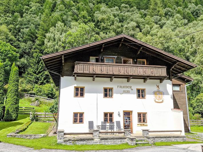 Ferienwohnung für 4 Personen, mit Balkon und Garten in Längenfeld