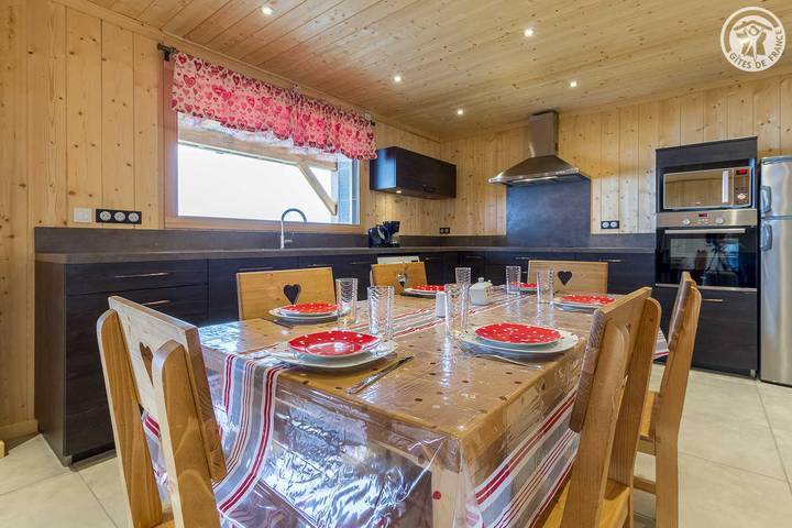 Gîte pour 6 personnes, avec terrasse ainsi que sauna et jacuzzi à Villarembert - 3