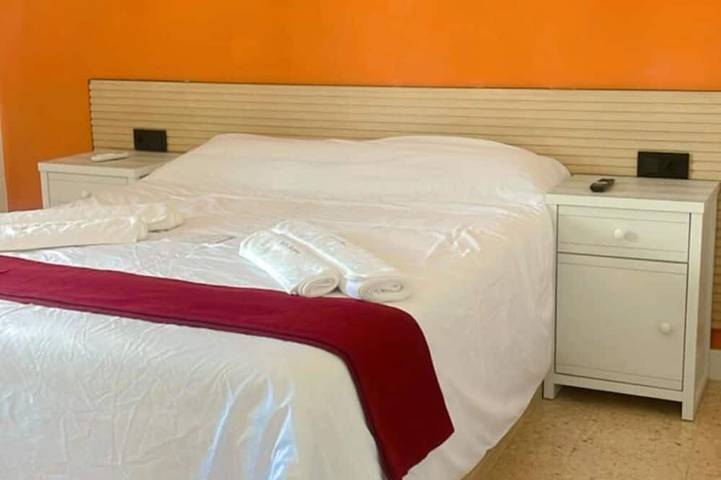 Estudio con Cama Matrimonio en Arganda del Rey, Madrid Cocina y Balcón in Arganda del Rey, Área Metropolitana de Madrid