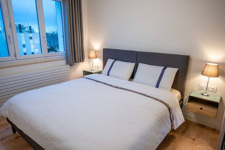 Gîte pour 4 personnes, avec balcon et jacuzzi à Bron - 2