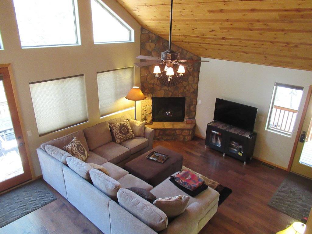 Entfliehen Sie der perfekten Familienhütte in den kühlen Kiefern in Gila County