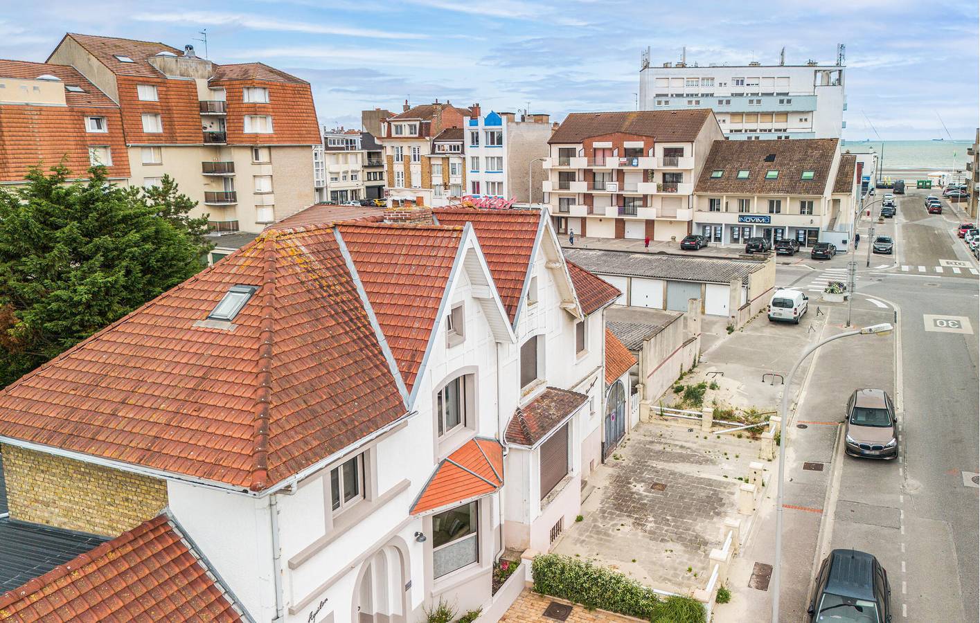 Apartamento ajardinado con WiFi, aparcamiento, barbacoa - 1,5 km de la playa in Bray-Dunes, Costa de las Dunas de Flandes
