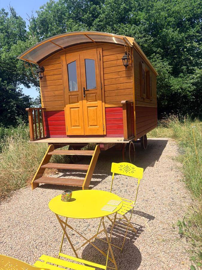 Tente pour 2 personnes, avec Jacuzzi et Terrasse ainsi que Jardin et Vue