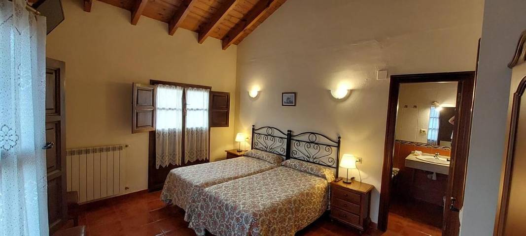 Hotel para 2 personas, con jardín y vistas en Colunga - 3