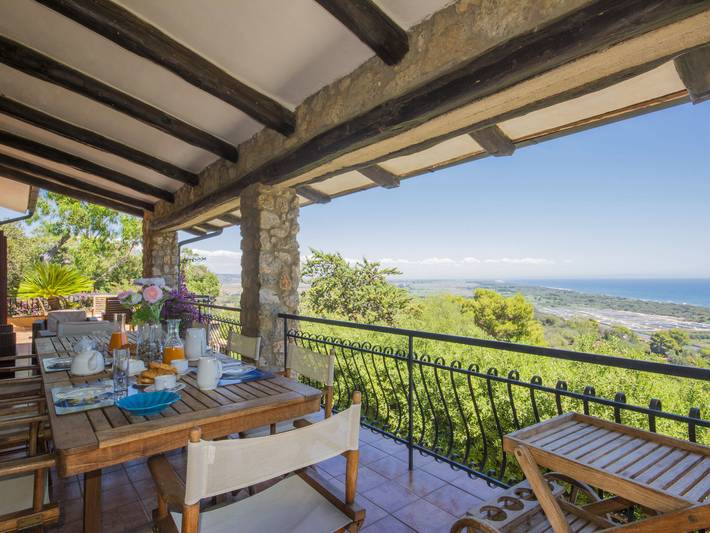 Casa vacanza per 11 persone, con terrazza e giardino, con animali domestici - 1