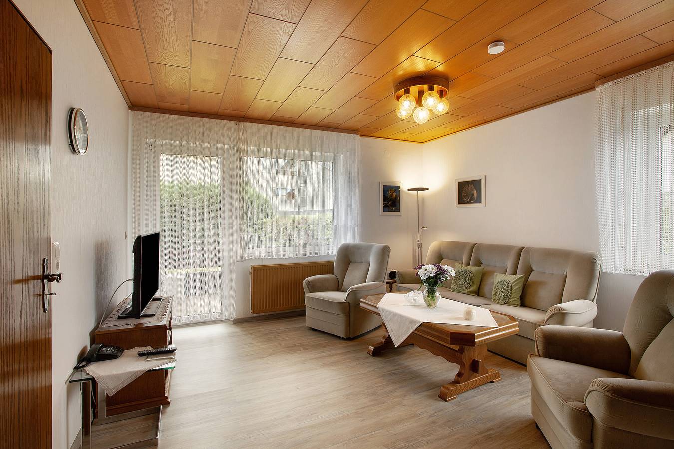 Geheel appartement, "Haus zur Laterne" met Uitzicht op de Bergen, Gedeelde Tuin en Wifi in Willingen, Upland