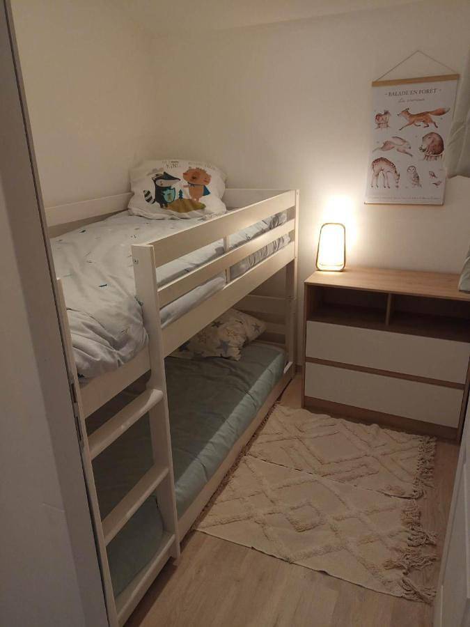 Two-Bedroom House in Urçay, Région de Montluçon