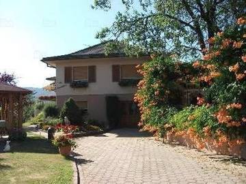 Cottage pour 2 personnes, avec vue ainsi que jardin et terrasse à Mittelwihr