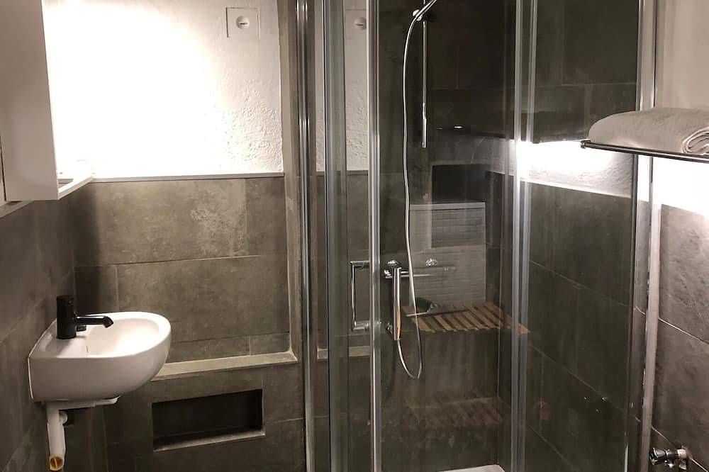 Apartamento entero, A small haven of peace in the heart of a sporting environment in Peillon, Nizza Region