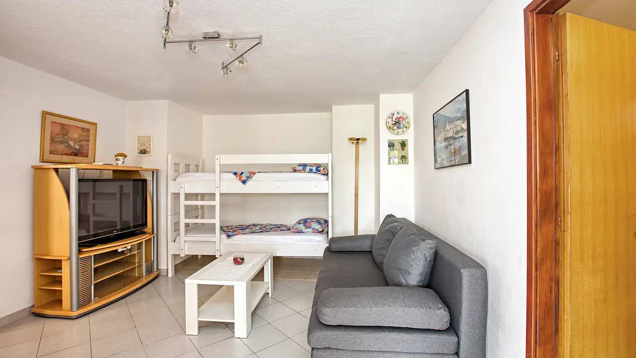 Cijeli apartman za odmor, Ferienwohnung für 8 Personen (65 m²) in Stupin Čeline in Rogoznica, Šibensko-kninska županija