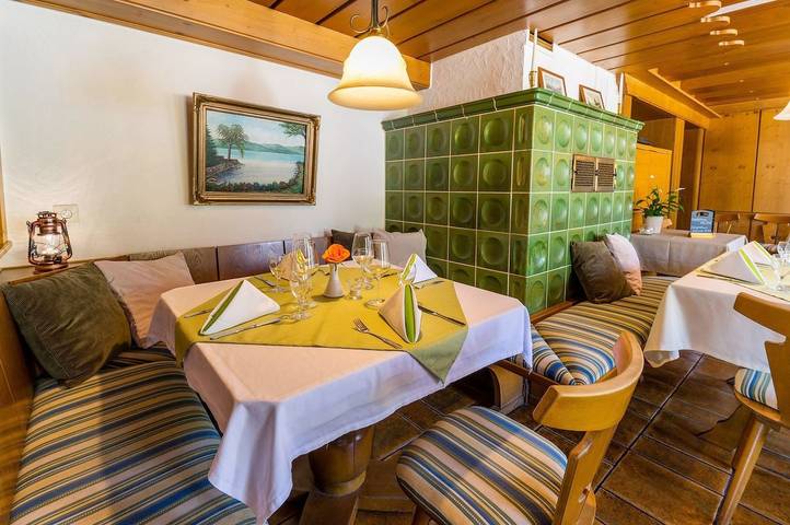 Gasthaus Zur Alten Post - Doppelzimmer mit Balkon in Hemmenhofen, Gaienhofen