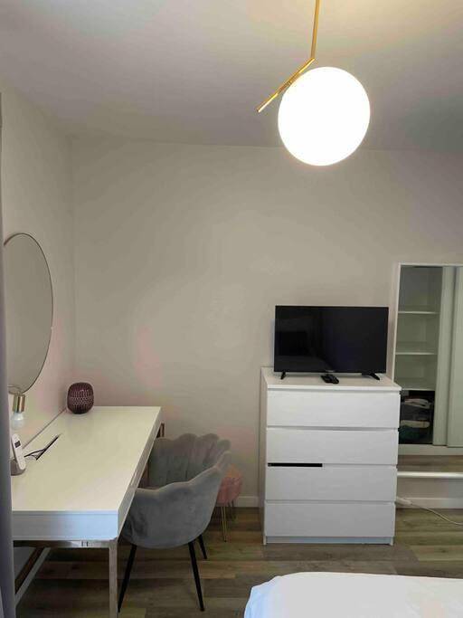 Gîte pour 3 personnes, avec Balcon et Terrasse à Romainville - 4