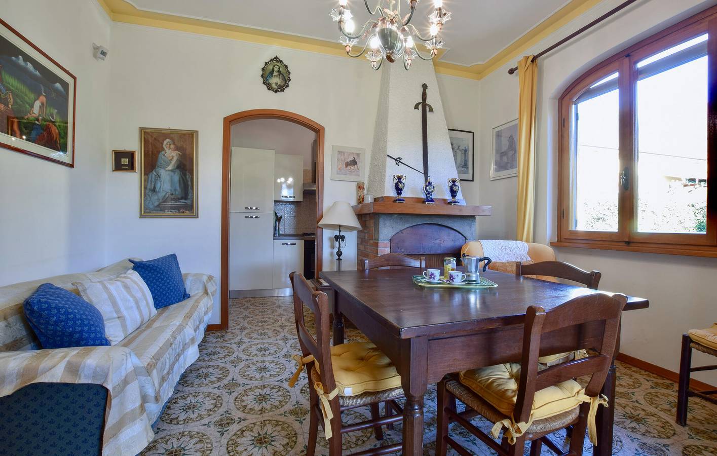 Appartement de vacances entier, Appartement confortable avec jardin près de Camaiore - Wi-Fi, parking, cuisine in Camaiore, Riviera Italienne