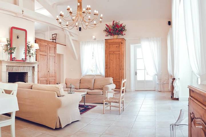 Location de vacances pour 10 personnes, avec jardin et piscine à Divajeu - 4