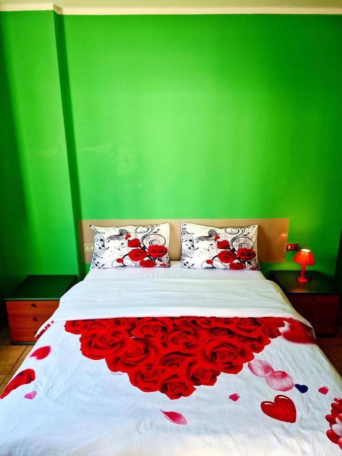 Ferienwohnung für 2 Personen, mit Balkon und Ausblick in Tirano