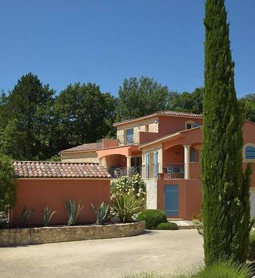 Chambre d’hôte pour 2 personnes, avec terrasse et jardin ainsi que piscine et vue à Nyons