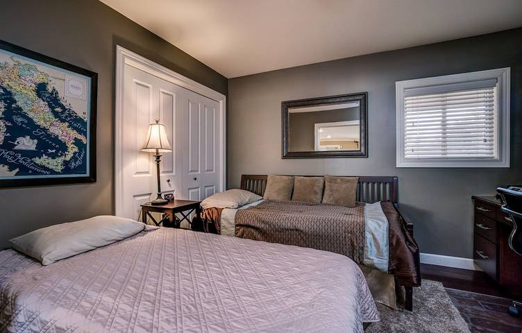 Vacation rental for 10 people, with terrace and yard in South Bend