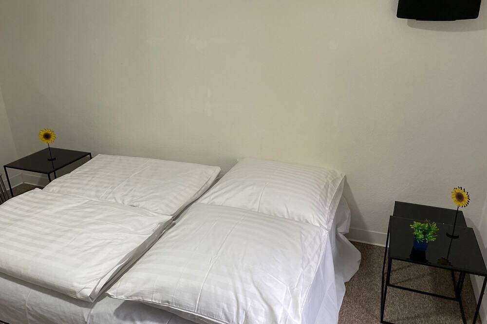 Ganze Wohnung, Ferienwohnung/App. für 6 Gäste mit 40m² in Plauen in Plauen, Chemnitz und Umgebung