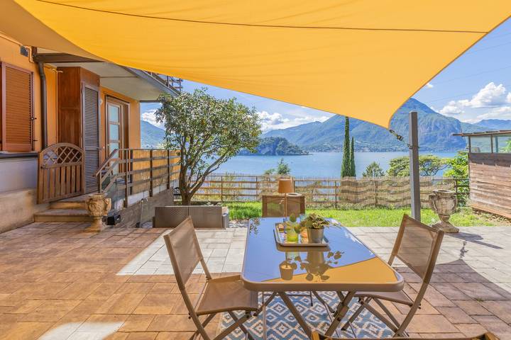 Apartamento entero, Mandarina House in Municipio de Varenna, Alpes de Bérgamo Occidental