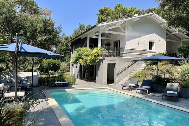 Villa pour 10 personnes, avec piscine et terrasse, adapté aux familles à Hossegor