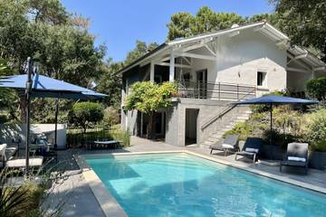 Villa pour 10 personnes, avec terrasse et piscine, adapté aux familles à Hossegor