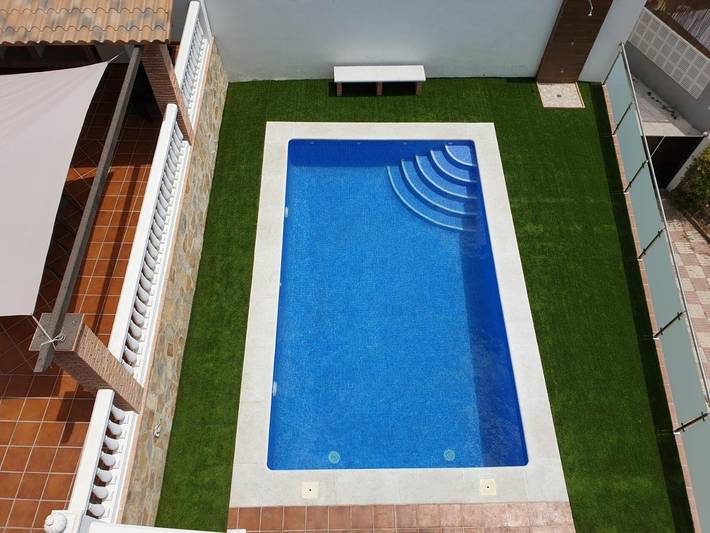 Chalet para 15 personas, con vistas además de jardín y piscina, Se admiten mascotas en Vega de Granada - 2