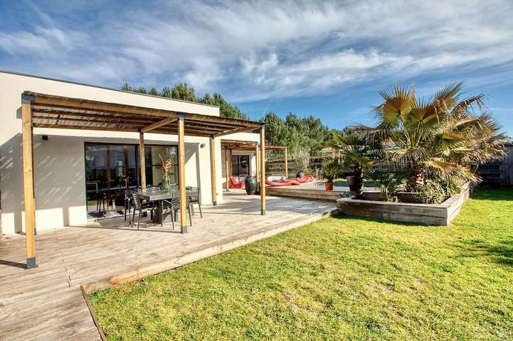 Villa für 8 Personen, mit Garten und Terrasse - 1