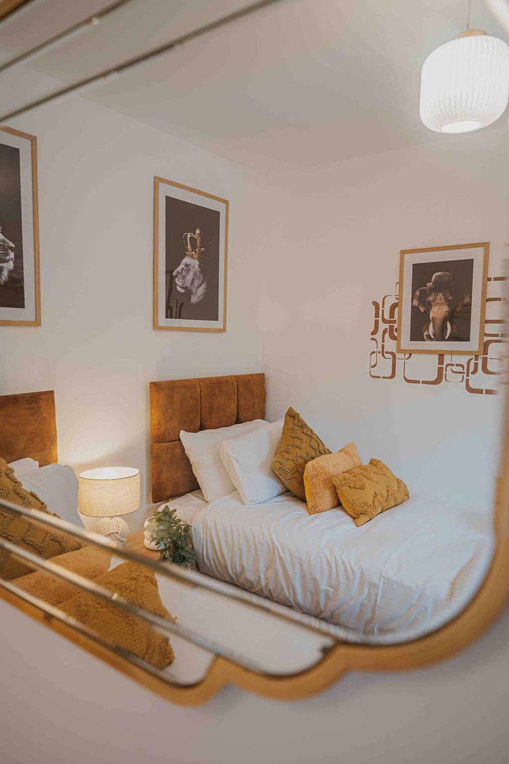 Cotswolds   2Bd   1 Bath   Garden   City Centre in Cirencester, Gloucestershire