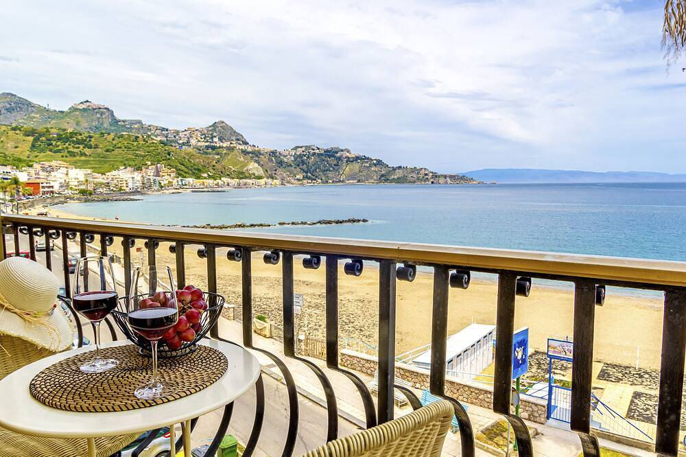 Appartamento vacanze a Giardini-Naxos a partire da 136€ a notte