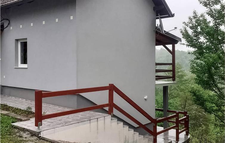 Ferienhaus für 6 Personen, mit Garten und Terrasse sowie Pool und Ausblick