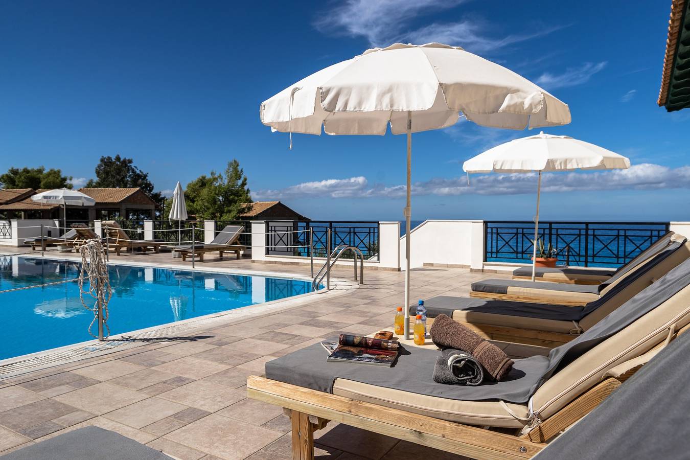 Monolocale intero, Appartamento in hotel 'Sunset Premium Studio A' con vista mare, piscina in comune e Wi-Fi in Agios Nikitas, Grecia