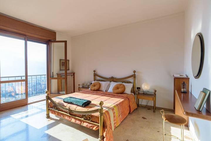 Gîte pour 2 personnes, avec balcon/terrasse et vue sur le lac à Mandello del Lario - 3