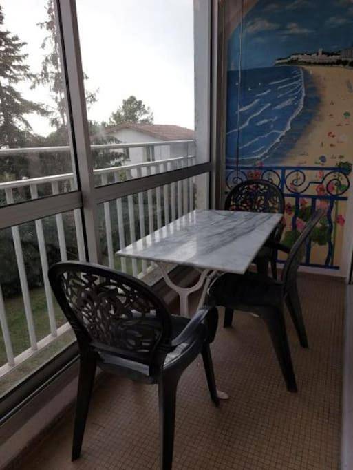 Gîte pour 4 personnes, avec balcon dans Plage de Vallières - 3