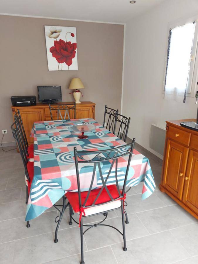 Gîte pour 6 personnes, avec terrasse et piscine à Lavardac - 3