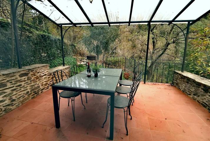 Location de vacances pour 5 personnes, avec vue et terrasse à Saint-Paul-la-Coste - 4